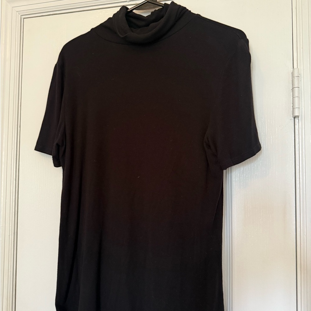 Theory Dark Short Sleeve Turtleneck